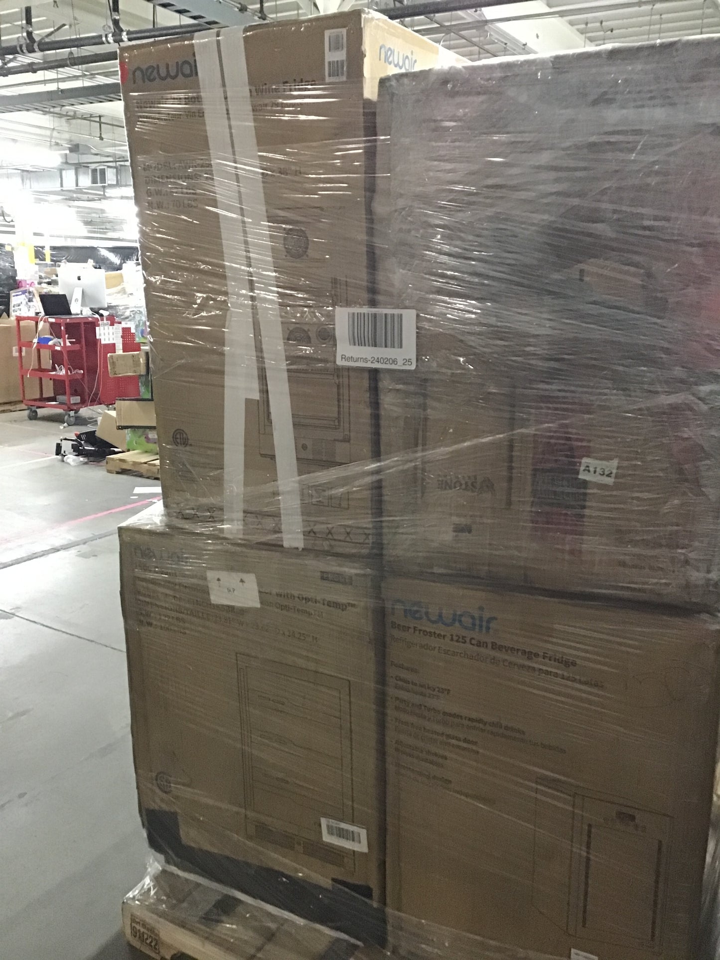 Liquidation Pallet of Compact Fridges | Pallet-GEE | 240206_25