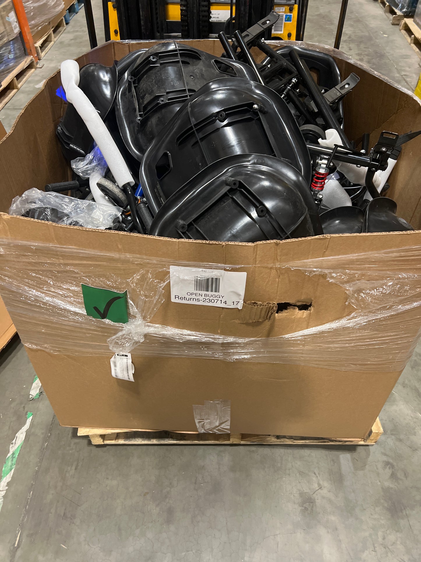 Liquidation Pallet of Accessories and Hoverboard Attachments | Pallet-DQW | 230714_17