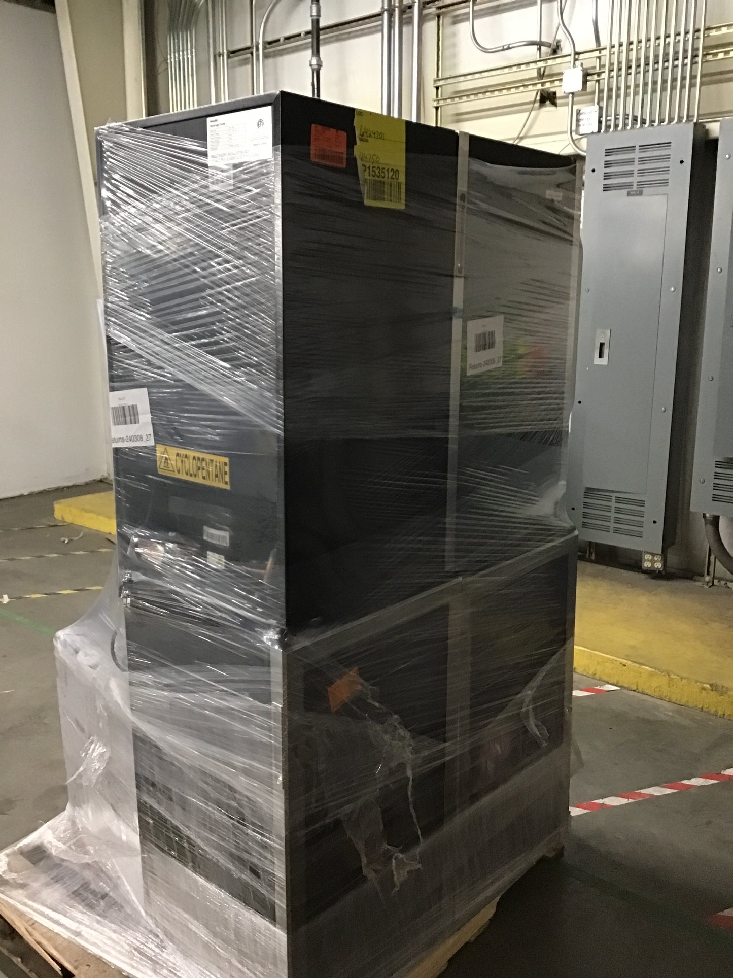 Liquidation Pallet of Compact Fridges,  and  | Pallet-HHL | 240308_27