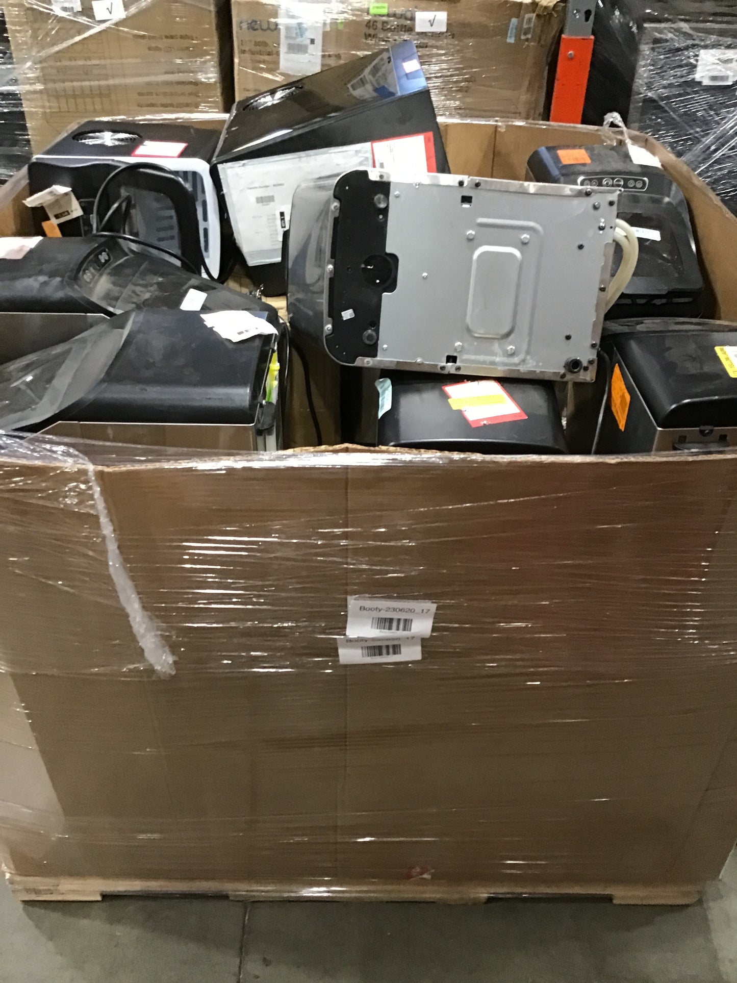 Liquidation Pallet of Compact Ice Makerss | Pallet-CZB | 230620_17