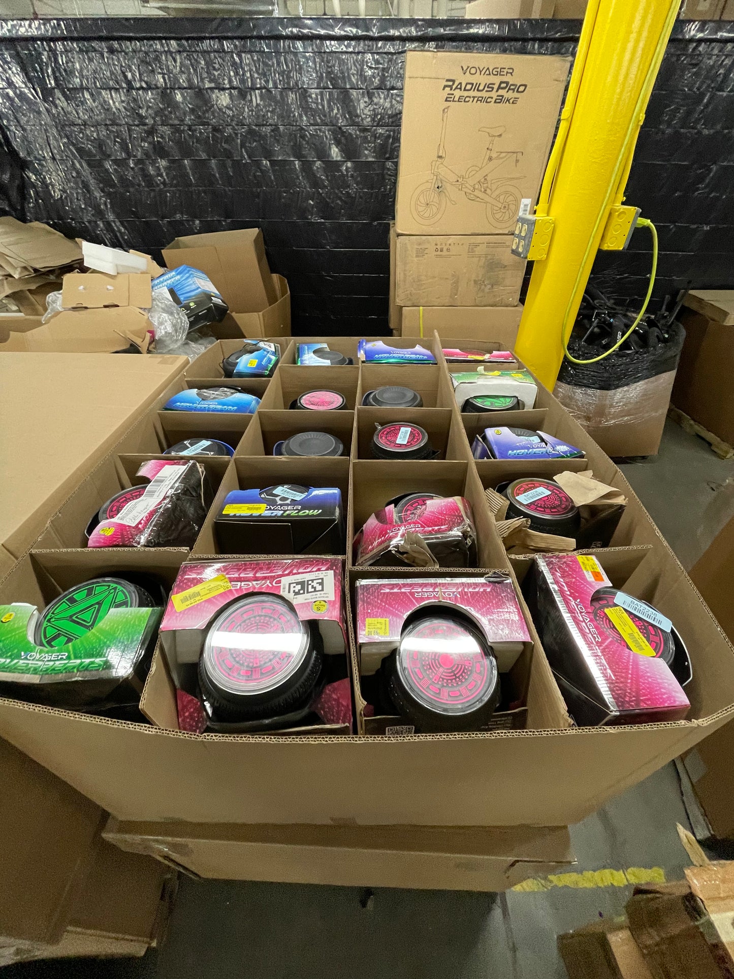 Liquidation Pallet of Hoverboards, Pallet-KZ