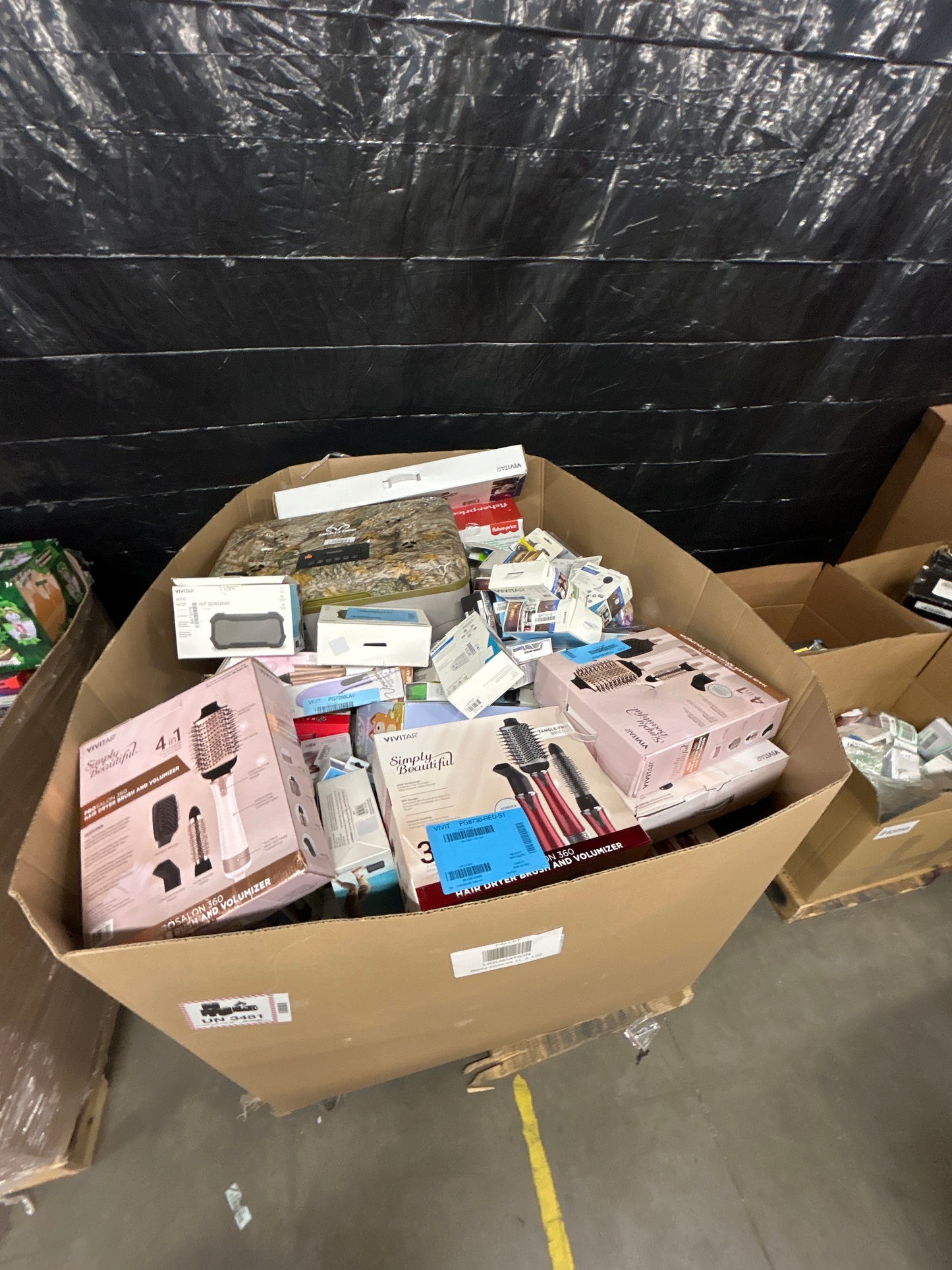 Liquidation Pallet of Headphones, Security Devices and Toys, Pallet-AKY