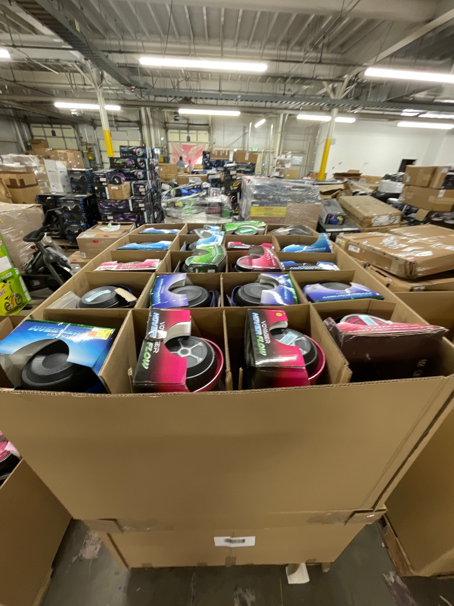 Liquidation Pallet of Hoverboards and Toys, Pallet-KU