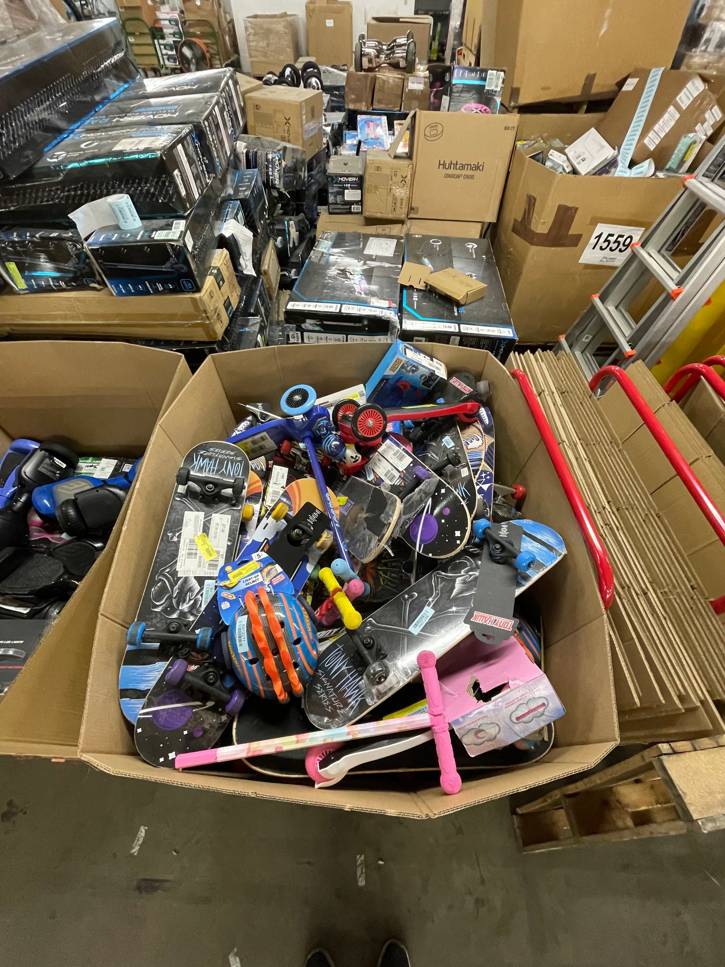 Liquidation Pallet of Toys and Hoverboards, Pallet-LM
