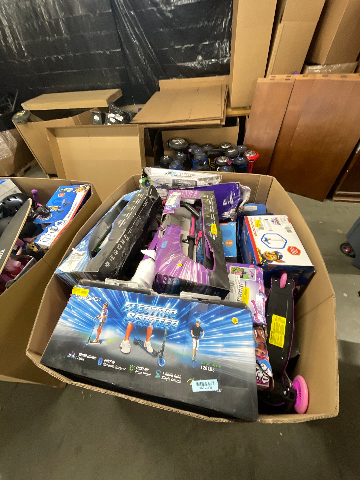 Liquidation Pallet of Toys and Electric Scooters, Pallet-AM