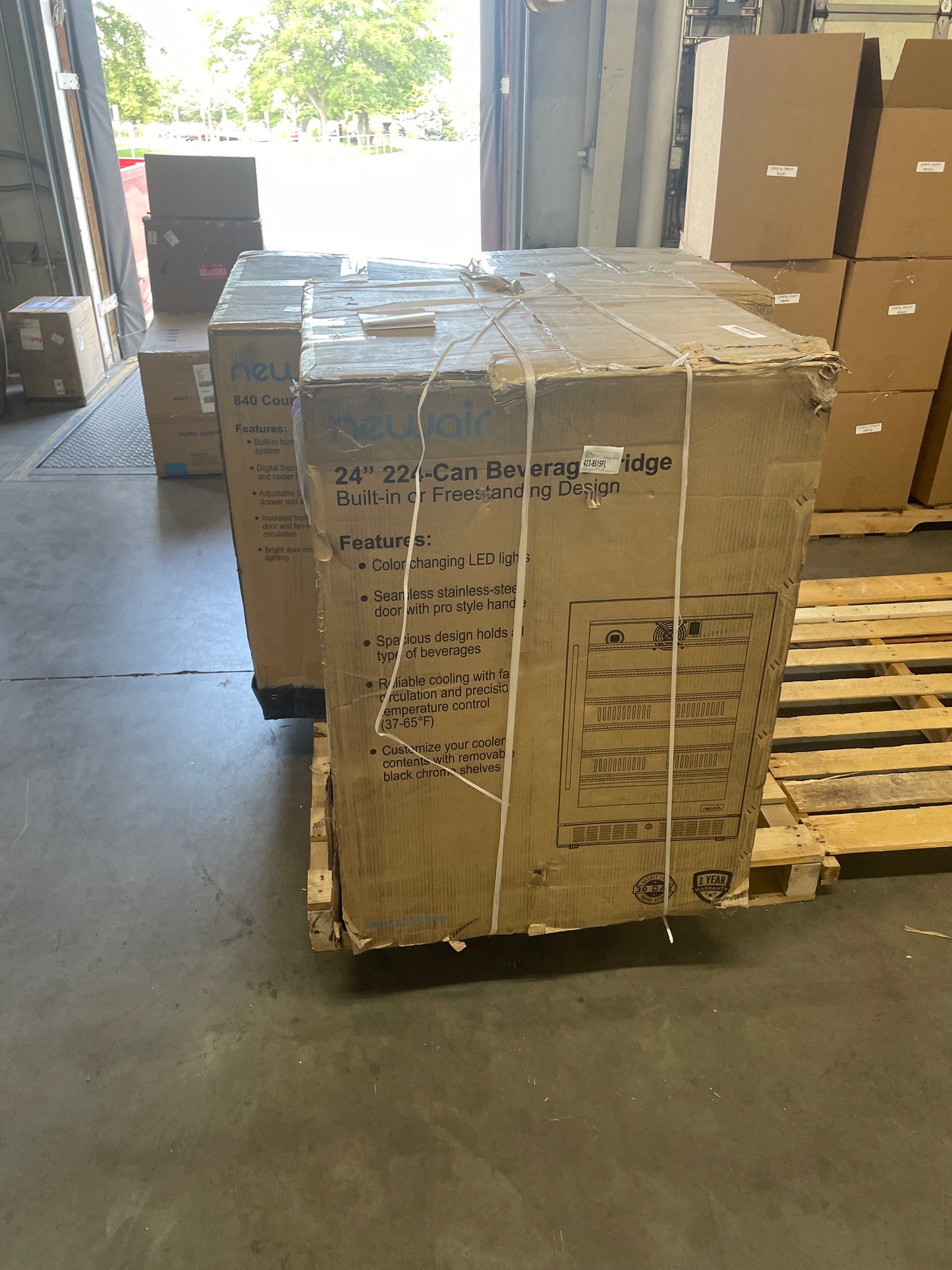 Liquidation Pallet of Compact Fridges and Compact Humidors, Pallet-CST