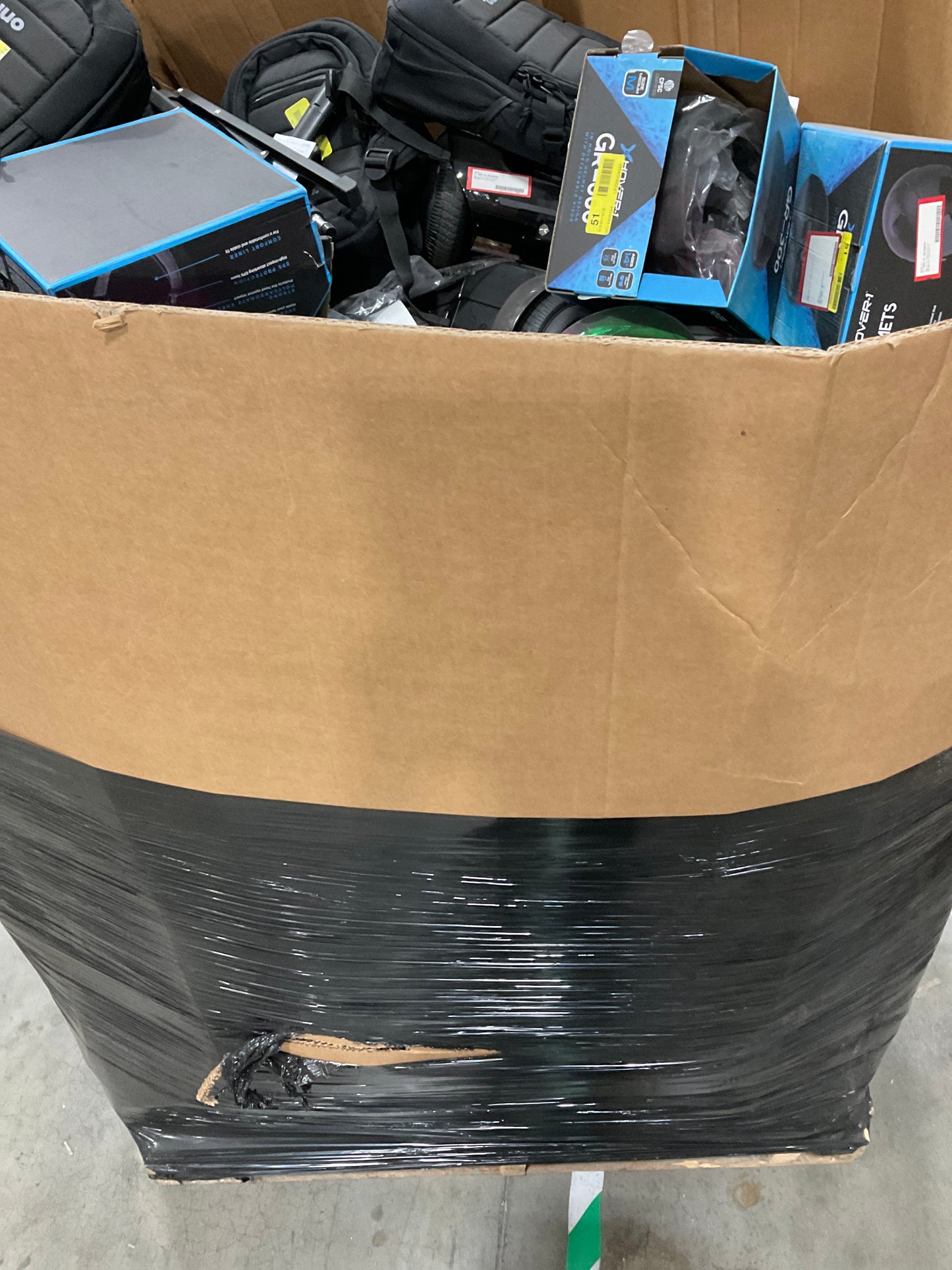 Liquidation Pallet of Hoverboards, Accessories and Sporting Goods, Pallet-AVL