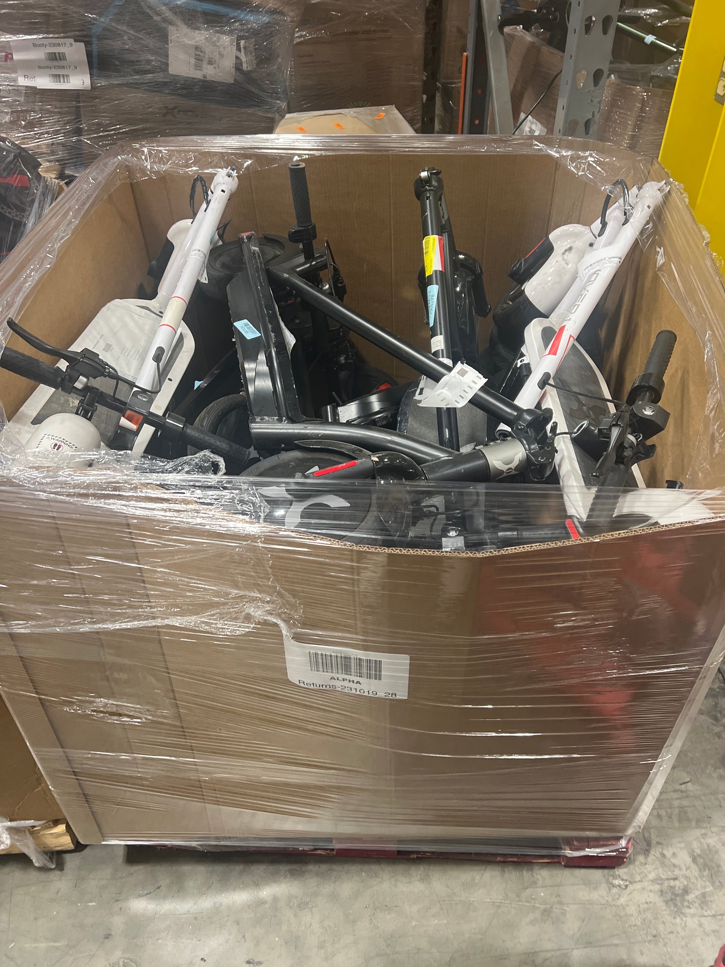 Liquidation Pallet of Electric Scooters, Pallet-EHV