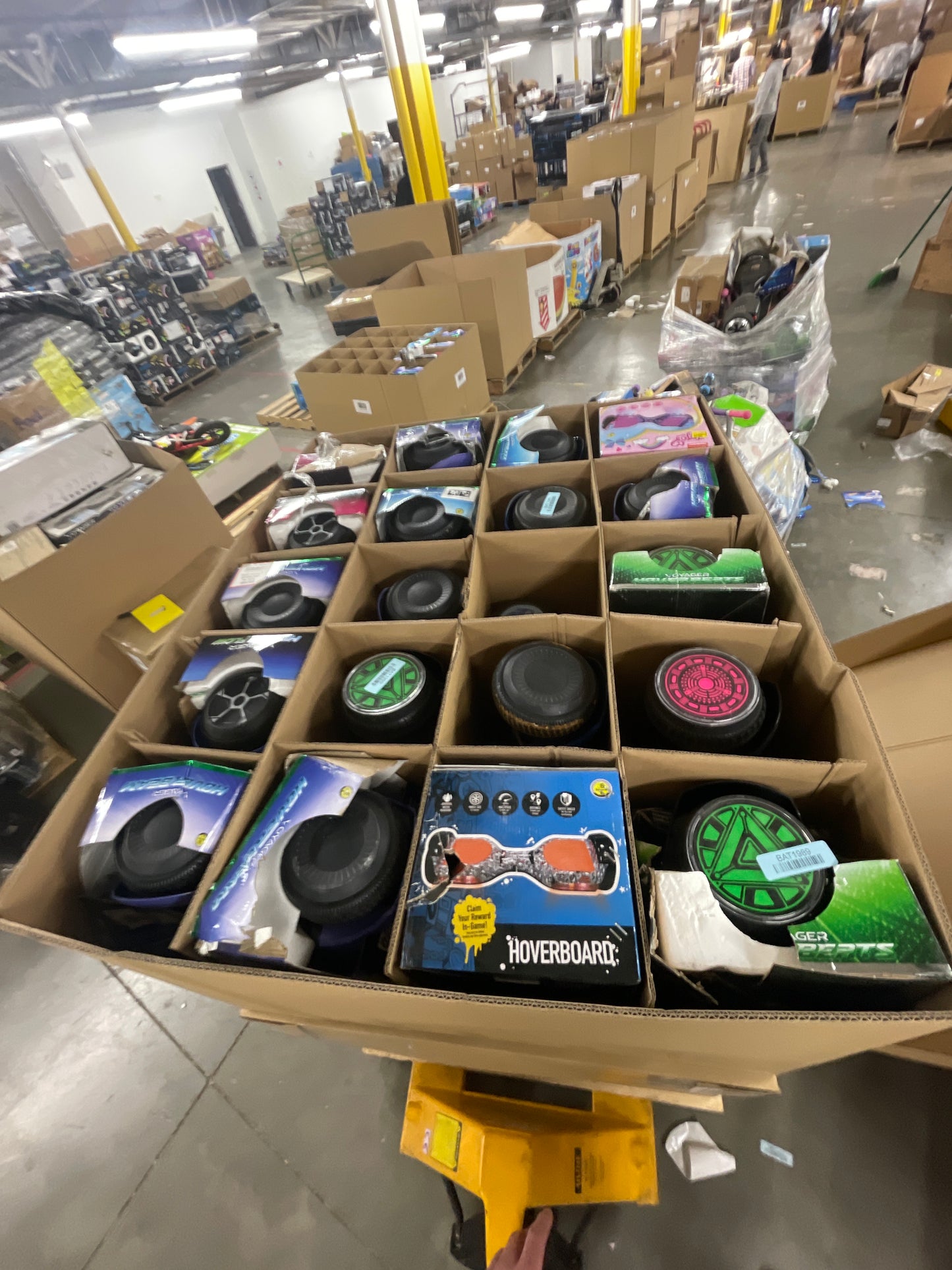 Liquidation Pallet of Hoverboards and Toys, Pallet-AB