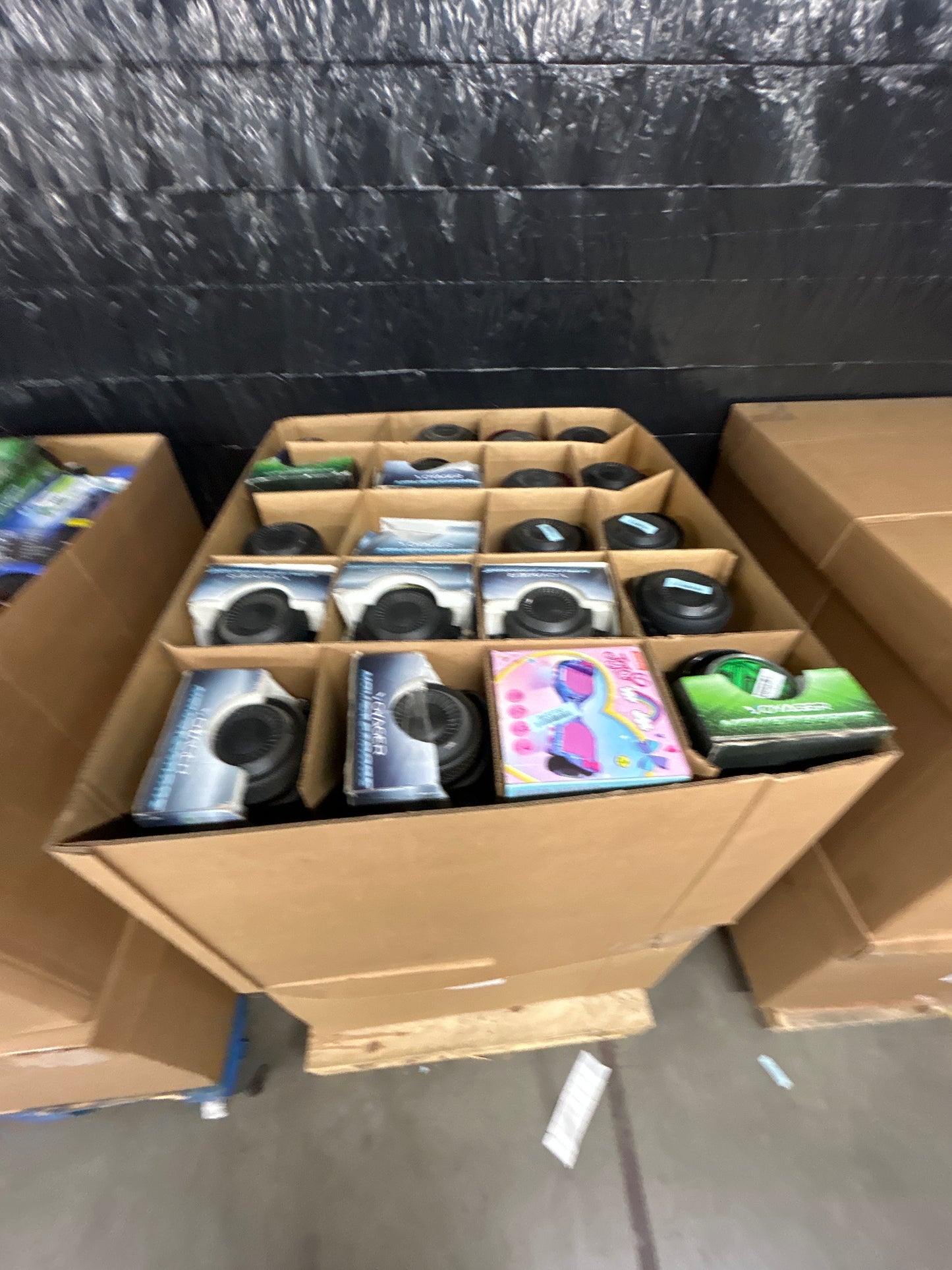 Liquidation Pallet of Hoverboards, Pallet-VE