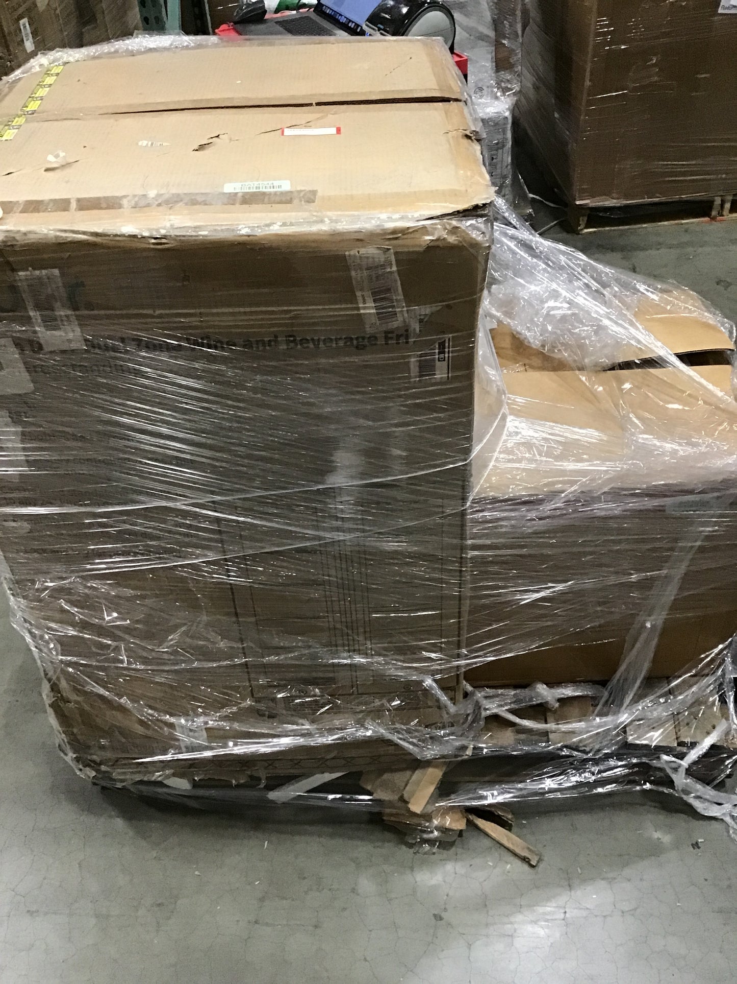 Liquidation Pallet of Compact Fridges, Pallet-EDU