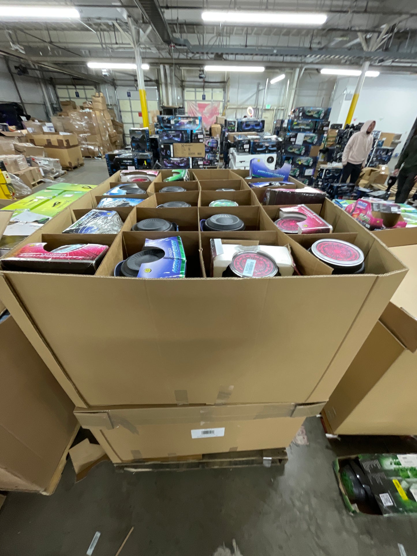 Liquidation Pallet of Hoverboards and Toys, Pallet-OR