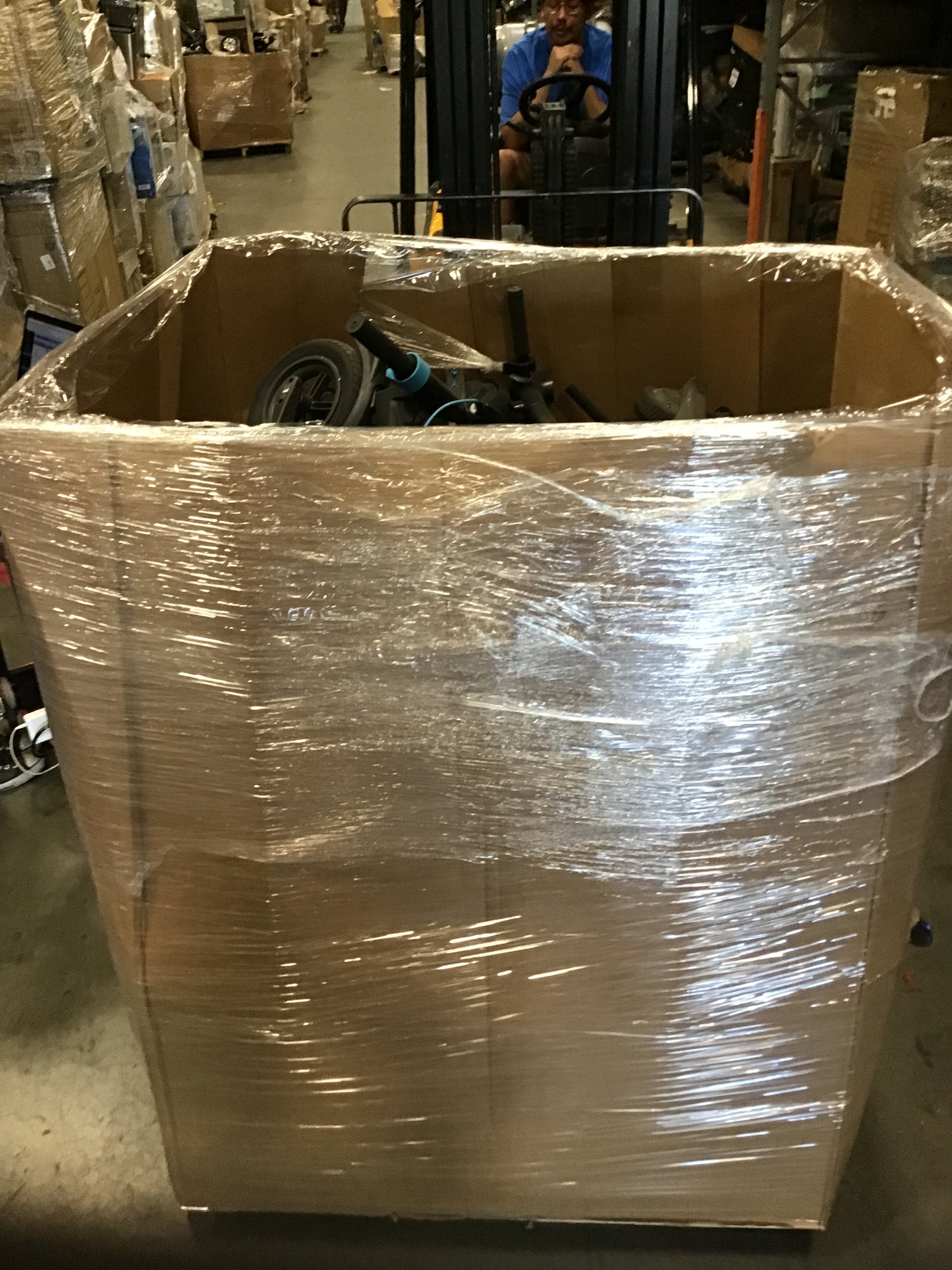 Liquidation Pallet of Electric Scooters, Pallet-BZV