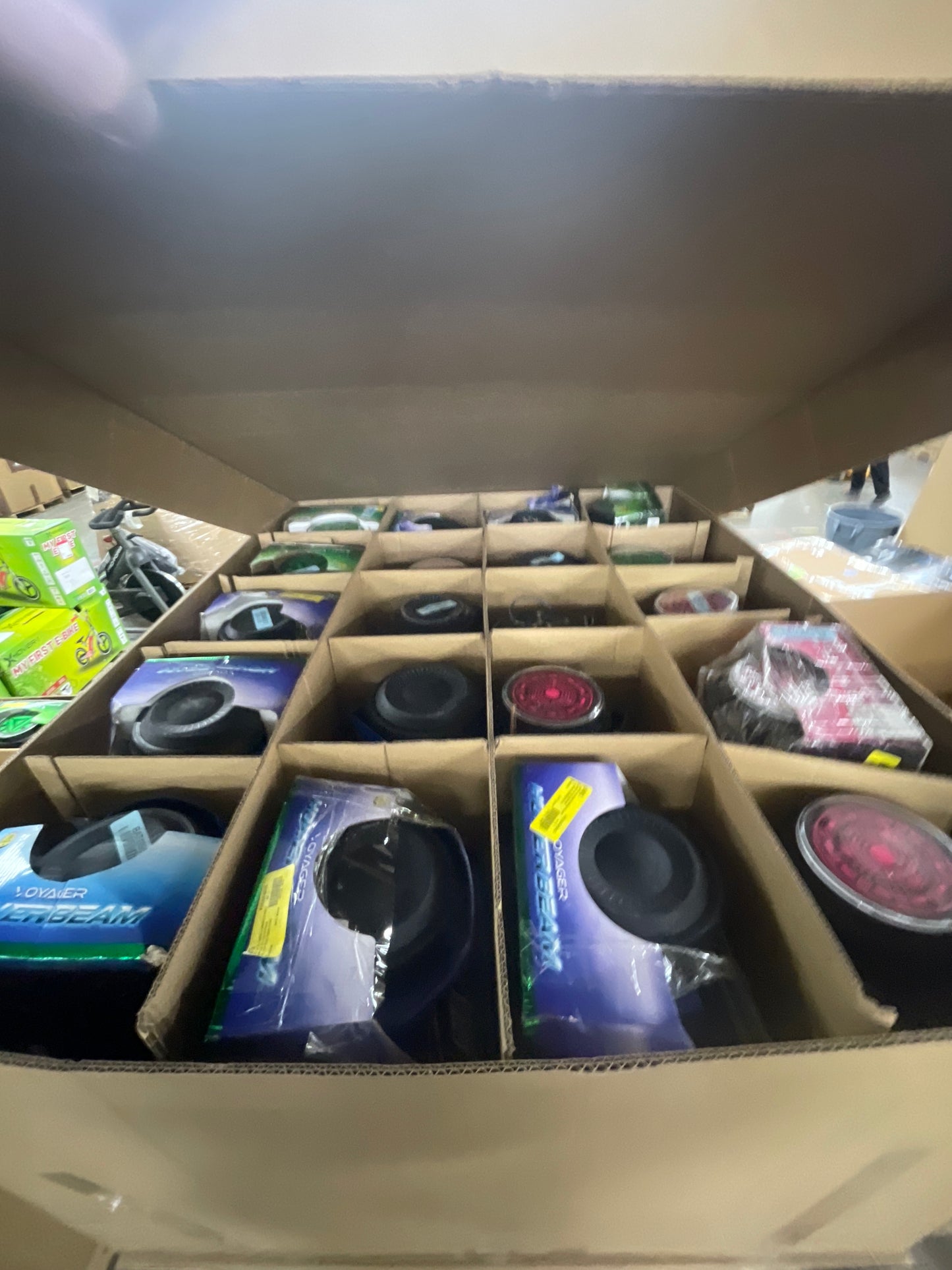 Liquidation Pallet of Hoverboards and Toys, Pallet-AO