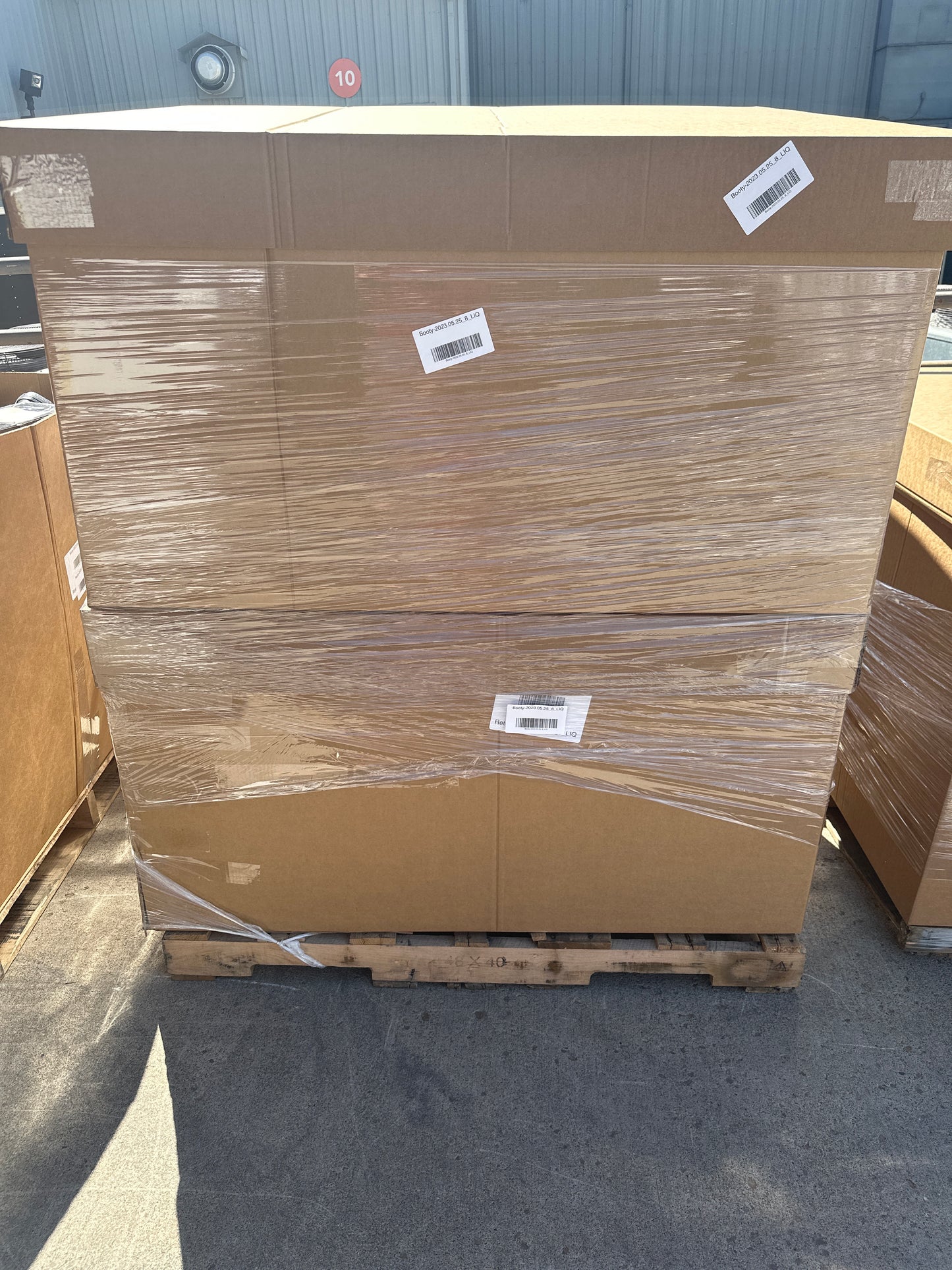 Liquidation Pallet of Hoverboards, Pallet-AWT