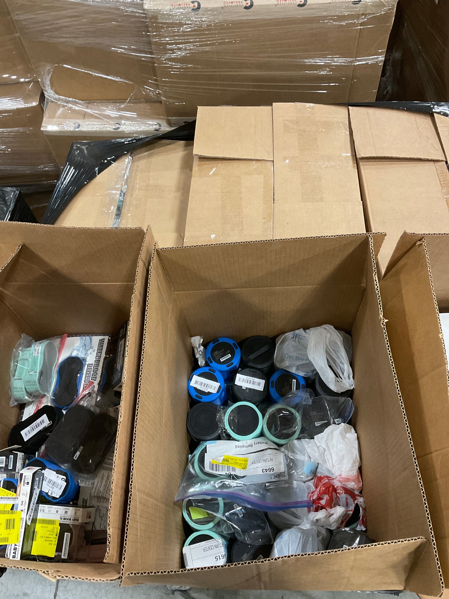 Liquidation Pallet of Speakers and Headphones, Pallet-RG