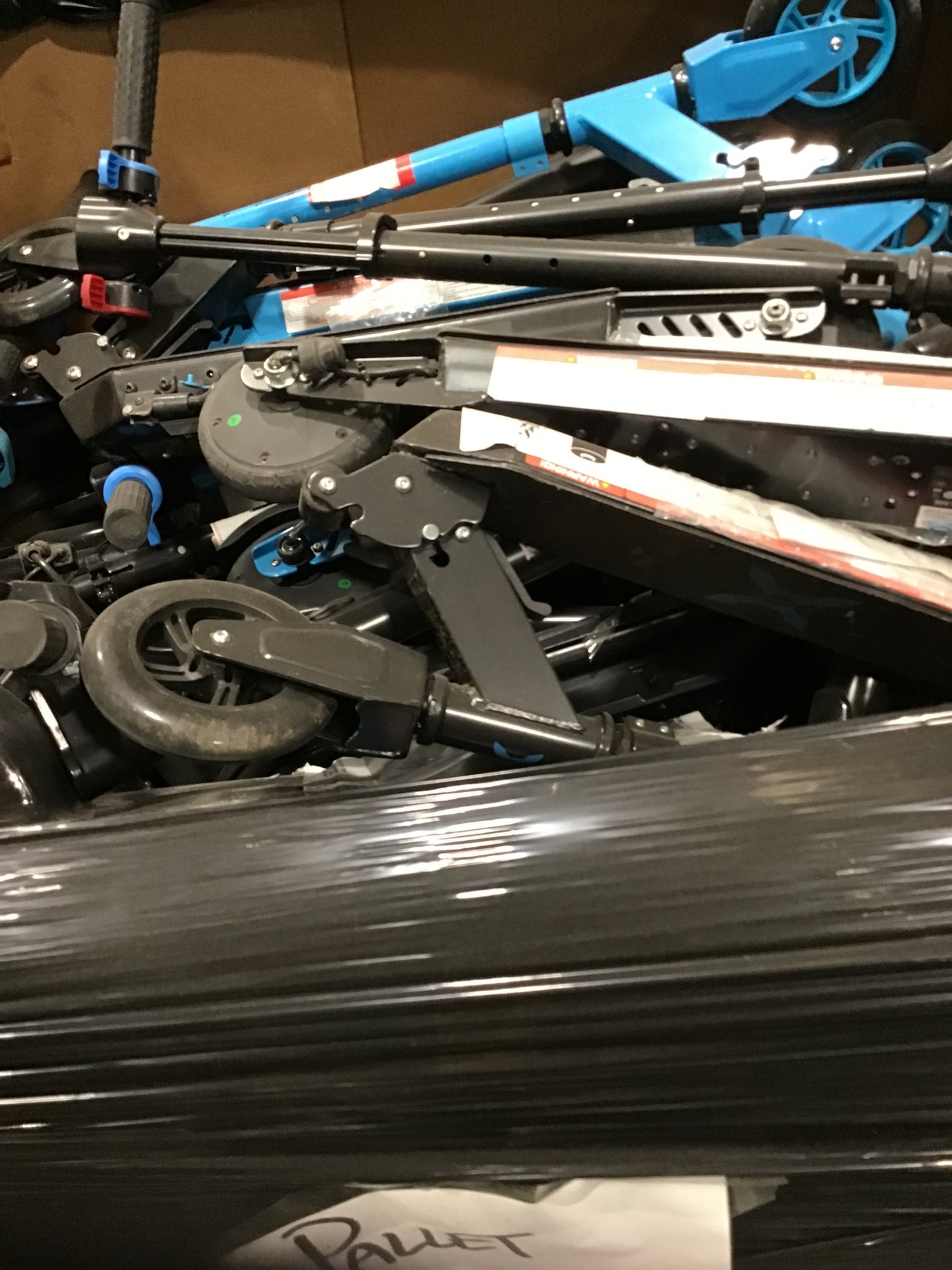 Liquidation Pallet of Electric Scooters, Pallet-BZT