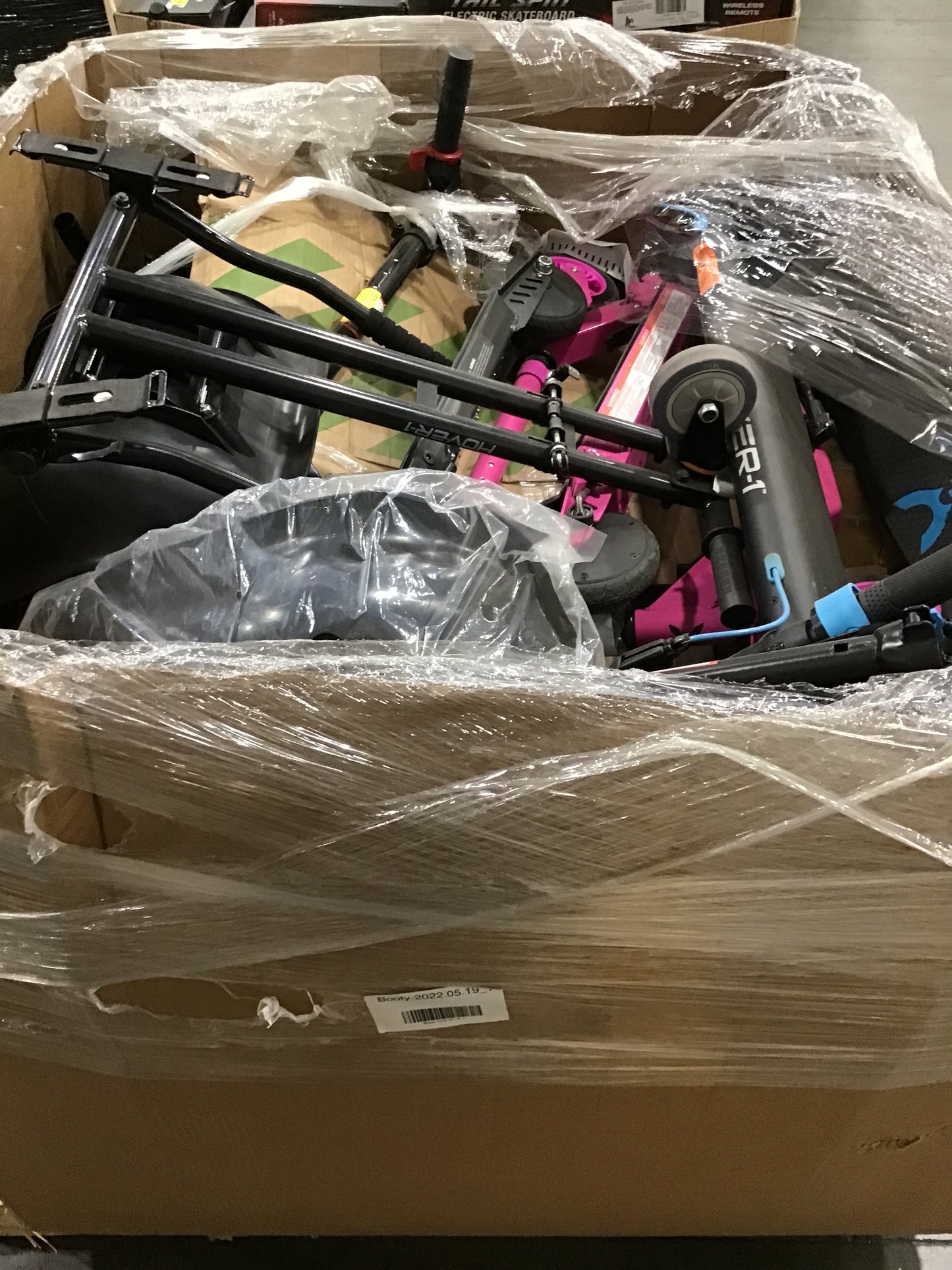 Liquidation Pallet of Electric Scooters and Accessories, Pallet-BXK